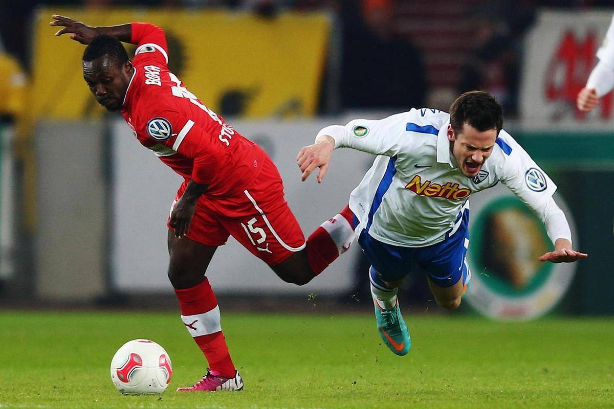 今晚德国杯焦点战,亚特兰大完成篮板制胜,值得警惕,赛程密集仍需轮换(童谣马兰开花二十一) 今晚德国杯焦点战,亚特兰大完成篮板制胜,值得警惕,赛程密集仍需轮换(童谣马兰开花二十一)