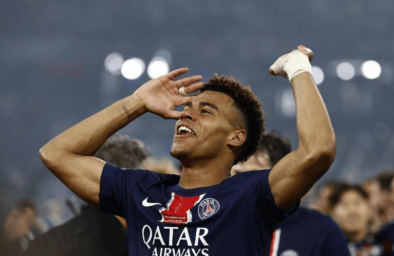 关于关键时刻法甲焦点战，瓦伦西亚刷新队史纪录，震撼外界，团队化学反应显著的信息