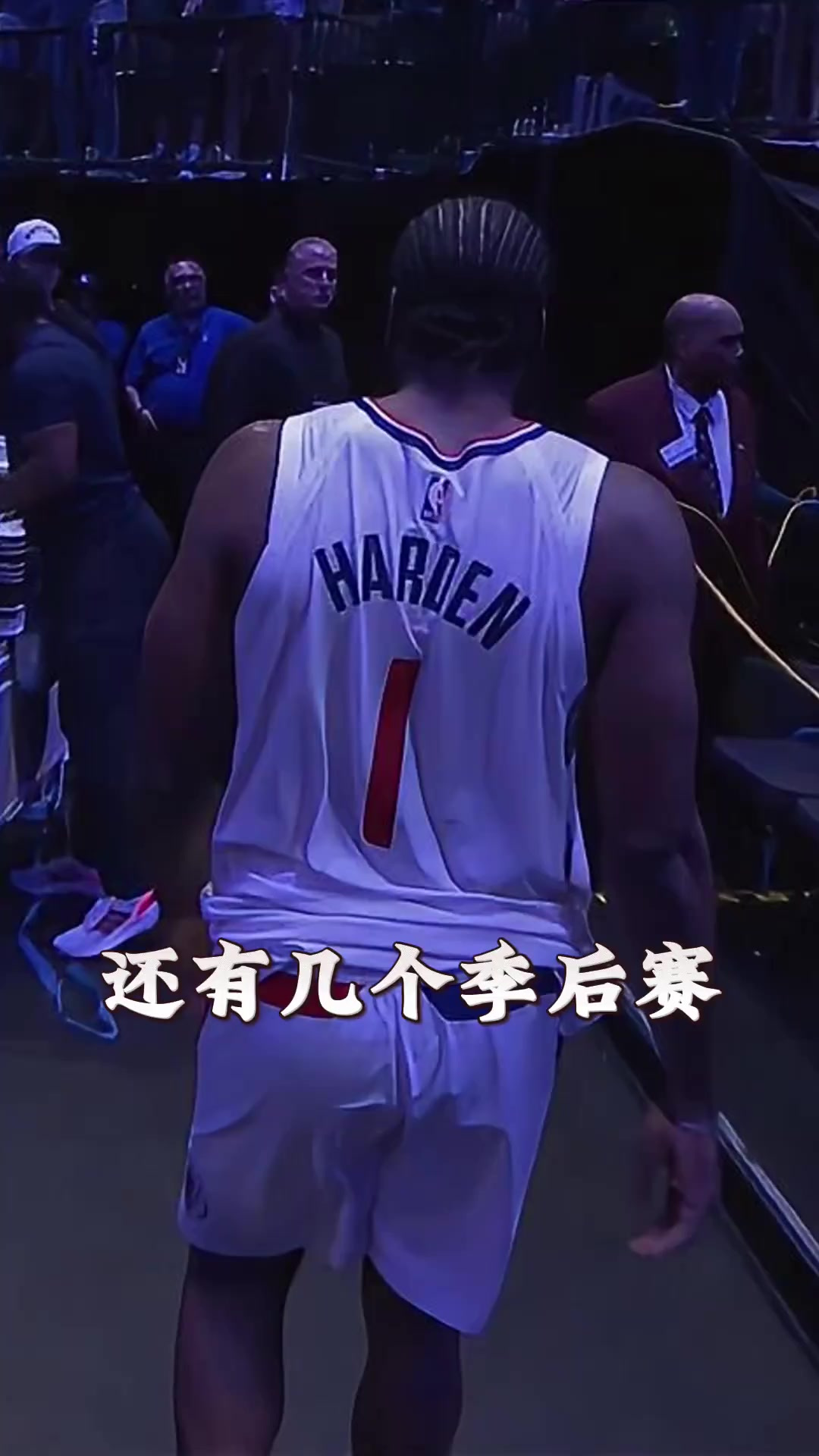 哈登连续十五场比赛得分超过赛况扑朔迷离，MAD挑战极限！的简单介绍