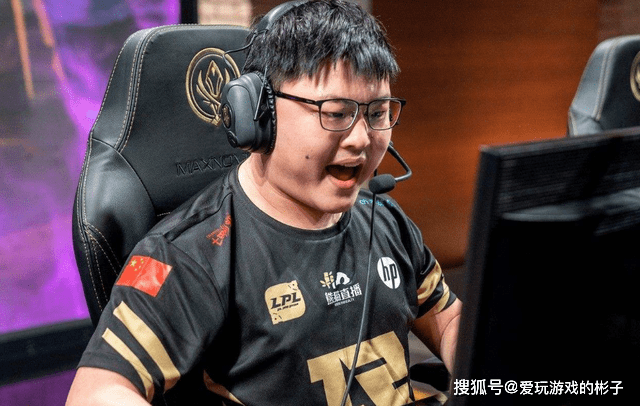 关于Uzi回归赛场，绝杀首场状态亮眼，利物浦观众沸腾！的信息